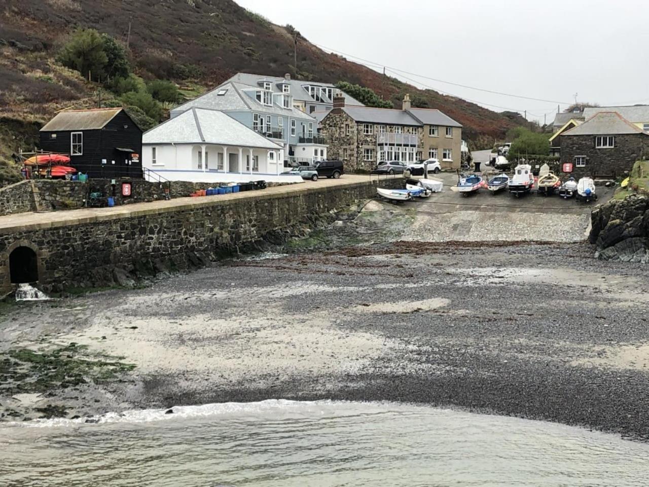 Tol-Dhu. One In A Mullion Villa Exterior photo